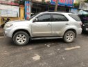 Toyota Fortuner 2.7V 4x4 MT 2011 - Cần bán Toyota Fortuner 2.7V 4x4 MT sản xuất năm 2011, màu bạc  