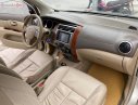 Nissan Grand livina 2011 - Cần bán lại xe Nissan Grand livina năm 2011, màu vàng như mới, 330tr