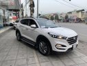 Hyundai Tucson 2018 - Bán xe Hyundai Tucson 2.0 sản xuất năm 2018, màu trắng