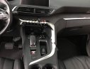 Peugeot 3008 2017 - Cần bán xe Peugeot 3008 đời 2017, màu nâu số tự động