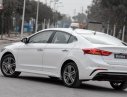 Hyundai Elantra 2018 - Cần bán xe Hyundai Elantra năm 2018, màu trắng