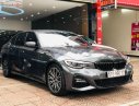 BMW 3 Series 2019 - Bán ô tô BMW 330i M Sport đời 2019, màu xám, nhập khẩu