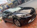 Kia Cerato 2018 - Bán Kia Cerato 1.6 AT sản xuất năm 2018, màu đen giá cạnh tranh