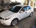 Kia Cerato  MT 2009 - Cần bán gấp Kia Cerato MT năm 2009, màu trắng, nhập khẩu nguyên chiếc