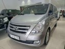 Hyundai Starex 2017 - Cần bán lại xe Hyundai Starex năm sản xuất 2017, màu bạc, nhập khẩu nguyên chiếc