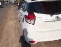 Toyota Yaris 1.3E 2015 - Cần bán xe Toyota Yaris 1.3E năm 2015, màu trắng, nhập khẩu nguyên chiếc như mới