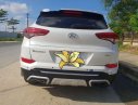 Hyundai Tucson 2017 - Cần bán gấp Hyundai Tucson đời 2017, màu trắng