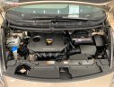 Kia Rondo GAT 2017 - Cần bán xe Kia Rondo GAT năm sản xuất 2017 xe gia đình