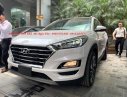 Hyundai Tucson 2019 - Bán nhanh chiếc xe Hyundai Tucson 2.0L máy xăng, tiêu chuẩn, sản xuất 2019, màu trắng, giá cạnh tranh