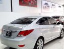 Hyundai Accent   2016 - Bán xe Hyundai Accent sản xuất năm 2016, màu bạc, xe nhập