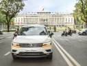 Volkswagen Tiguan 2019 - Bán giảm giá chiếc xe hạng sang Volkswagen Tiguan All Space, sản xuất 2019, màu trắng, xe nhập khẩu