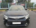 Toyota Camry 2017 - Bán Toyota Camry 2017, màu đen chính chủ