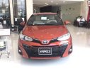 Toyota Yaris 2019 - Bán giảm giá chiếc xe Toyota Yaris, sản xuất 2019, màu đỏ, có sẵn xe, giao nhanh tận nhà