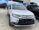 Mitsubishi Outlander 2.0 CVT Premium 2019 - Chốt xe trước Tết - Rinh ngay lộc vàng, Mitsubishi Outlander 2.0 CVT Premium đời 2019, màu trắng