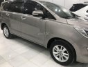 Toyota Innova 2017 - Bán Toyota Innova sản xuất 2017, màu xám, giá 568tr