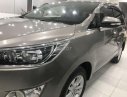 Toyota Innova 2017 - Bán Toyota Innova sản xuất 2017, màu xám, giá 568tr