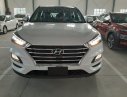 Hyundai Tucson 2019 - Hỗ trợ giao xe nhanh trước tết chiếc xe Hyundai Tucson 2.0L máy xăng, tiêu chuẩn, sản xuất 2019, màu trắng