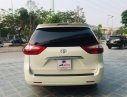 Toyota Sienna 2019 - Bán nhanh chiếc xe Toyota Sienna phiên bản Limited, sản xuất 2019, màu trắng, nhập khẩu nguyên chiếc