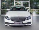 Mercedes-Benz E class 2018 - Cần bán gấp Mercedes E200 sản xuất 2018, màu trắng mới 99%