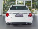 Mercedes-Benz E class 2018 - Cần bán gấp Mercedes E200 sản xuất 2018, màu trắng mới 99%