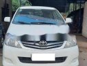 Toyota Innova 2011 - Cần bán gấp Toyota Innova năm 2011, màu trắng xe gia đình, giá chỉ 220 triệu