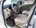 Toyota Innova 2015 - Cần bán lại xe Toyota Innova năm sản xuất 2015, màu bạc, 495tr