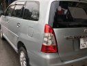 Toyota Innova 2013 - Bán Toyota Innova sản xuất 2013, màu bạc xe gia đình, 420tr