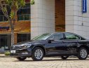 Volkswagen Passat 2018 - Bán nhanh chiếc xe hạng sang Volkswagen Passat Comfort Bluemotion, sản xuất 2018, màu đen