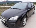 Ford Focus 2.0 MT 2005 - Cần bán gấp Ford Focus 2.0 MT năm 2005, màu đen