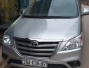 Toyota Innova 2016 - Bán Toyota Innova 2.0 E năm 2016, màu bạc, xe gia đình