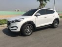 Hyundai Tucson   2.0 AT 2015 - Bán xe Hyundai Tucson 2.0 AT đời 2015, màu trắng, xe nhập xe gia đình