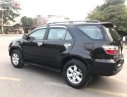 Toyota Fortuner 2.5G 2011 - Cần bán gấp Toyota Fortuner 2.5G năm sản xuất 2011, màu đen, giá tốt