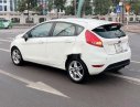 Ford Fiesta 2011 - Cần bán gấp Ford Fiesta sản xuất 2011, màu trắng số tự động, 298tr