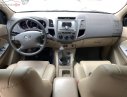 Toyota Fortuner 2010 - Cần bán lại xe Toyota Fortuner đời 2010, màu bạc số sàn, giá 555tr