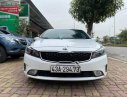 Kia Cerato 2017 - Bán Kia Cerato 1.6 MT sản xuất 2017, màu trắng số sàn