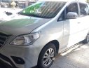 Toyota Innova E 2015 - Cần bán gấp Toyota Innova E sản xuất năm 2015, màu bạc