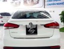 Kia Cerato 2017 - Bán ô tô Kia Cerato năm sản xuất 2017, màu trắng, số sàn, 465 triệu