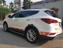 Hyundai Santa Fe 2017 - Cần bán xe Hyundai Santa Fe sản xuất năm 2017, màu trắng giá cạnh tranh