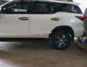 Toyota Fortuner 2019 - Bán Toyota Fortuner đời 2019, màu trắng số sàn, 970 triệu