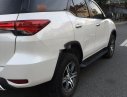 Toyota Fortuner 2018 - Bán Toyota Fortuner đời 2018, màu trắng xe gia đình
