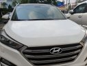 Hyundai Tucson 2016 - Cần bán xe Hyundai Tucson đời 2016, màu trắng, giá tốt