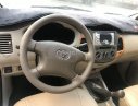 Toyota Innova 2011 - Cần bán gấp Toyota Innova đời 2011, màu bạc