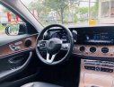 Mercedes-Benz E class 2019 - Cần bán Mercedes E200 năm 2019, odo 5.900km