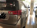 Toyota Innova 2.0E 2016 - Bán Toyota Innova E đời 2016, màu bạc, giá 585tr