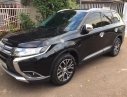 Mitsubishi Outlander 2.0 CVT 2017 - Bán ô tô Mitsubishi Outlander 2.0 CVT đời 2017, màu đen, xe nhập