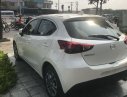 Mazda 2 2019 - Cần bán gấp Mazda 2 sản xuất năm 2019, màu trắng, giá tốt