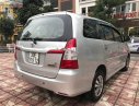 Toyota Innova 2.0E 2016 - Cần bán Toyota Innova 2.0E sản xuất 2016, màu bạc