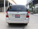 Toyota Innova  E  2013 - Bán Toyota Innova E sản xuất 2013, màu bạc, 490tr