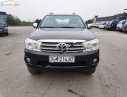 Toyota Fortuner 2.7V 4x4 AT 2010 - Bán Toyota Fortuner năm sản xuất 2010, màu đen như mới, giá tốt