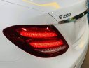 Mercedes-Benz E class  E200  2018 - Cần bán Mercedes E200 2018, màu trắng  